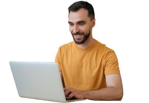 Persona trabajando en notebook